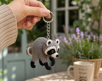 Portachiavi all'uncinetto Jimothy Procione, procione amigurumi fatto a mano, simpatico ciondolo per borsa a forma di animale del bosco, regalo divertente per gli amanti dei procioni