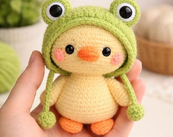 Crochet Duck with Frog Hat, Kawaii Amigurumi Duck Plush, Cute Animal Doll, Handmade Crochet Toy, Mini Plush Gift