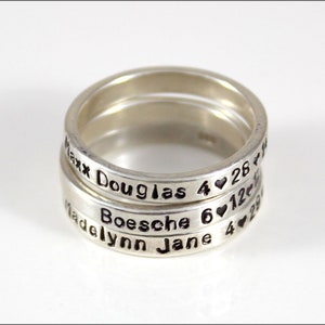 Personalisierter Silber Skinny Ring | Stapelring, benutzerdefinierter Namensring, benutzerdefinierter Datumsring, Familienring, Paare Initial Ring