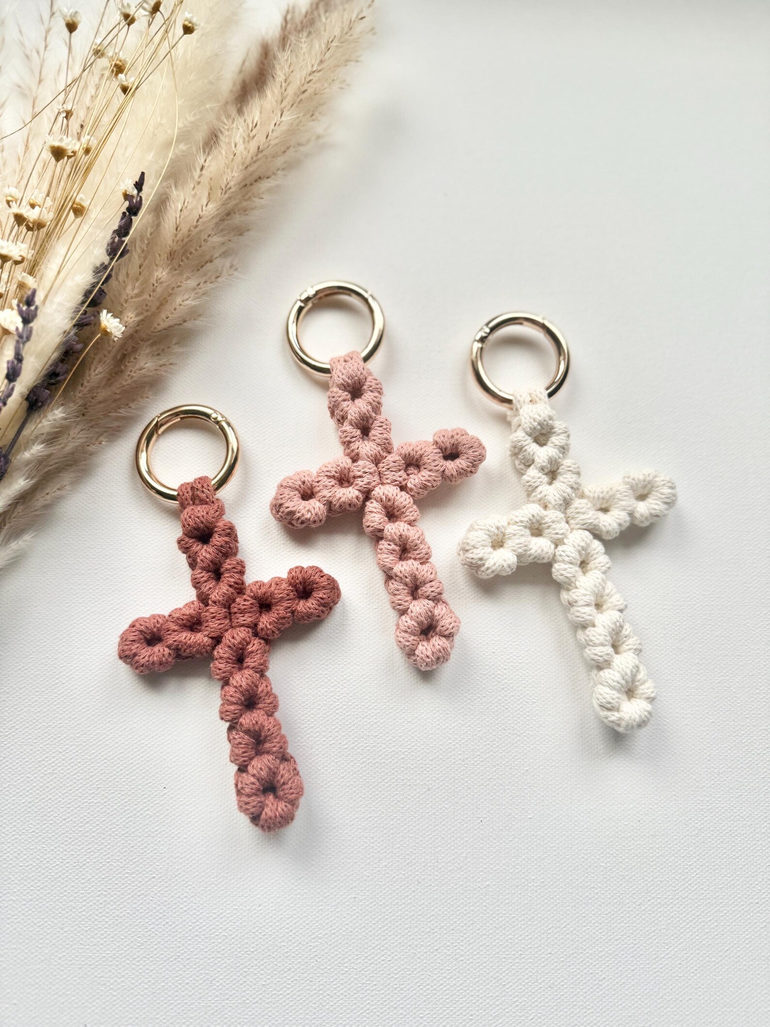 Macramé Cross Keychain – Baptism Gift, Christian Gift - Etsy