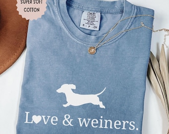Daschund Shirt, Weiner Dog Dachshund Shirt, Vintage Dog shirt, Daschund gifts, Comfort colors dog tshirt, Dog lover gift, Weenie Dog Tee