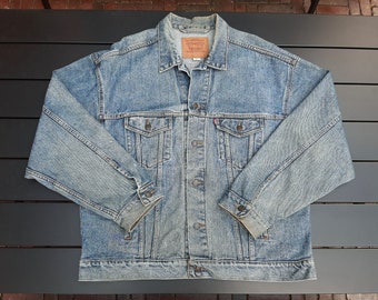 Vintage 1990s Levi's Denim Jacket. Type 3 Blue Jean Trucker Jacket. Size XL. Men's or Unisex.