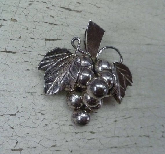 Grapes & Leaves Sterling Silver Brooch Pendant Pi… - image 2