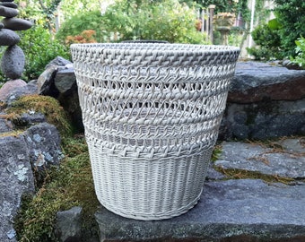 Vintage White Wicker Waste Basket Wastebasket. Bathroom Bedroom Garbage Pail, Trash Can. Planter Basket.