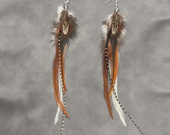 Pendientes de plumas bohemios largos, joyería llamativa hecha a mano.