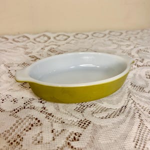 Vintage Pyrex miniatyrgryta