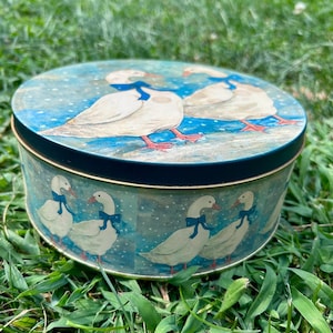 Winter Country Goose Tin
