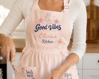 Personalized Ruffled Apron for Women – Custom Name Kitchen Apron with Pockets, Baking Gift Mom