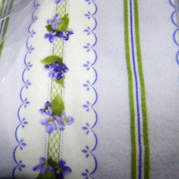 cotton flannel Robert Kaufman Elizabeth white purple floral green violet BTY yd Debbie Beaves flower lavender