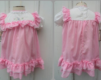 Rosa klänning för småbarn - 4T - NWT Vintage Deadstock Rosa klänning i dirndl-stil med vit äggula och volanger