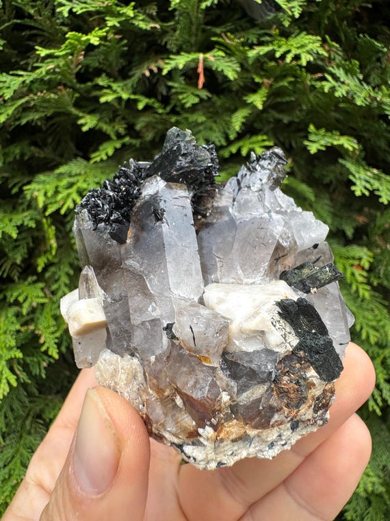 マラウィ産 スモーキークォーツクラスター マラウィ産 スモーキークォーツクラスター 【公式通販】