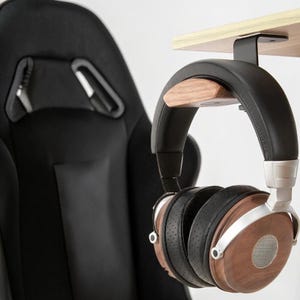 Walnut Wood Headphone Stand – Solid Wooden Headset Holder with Aluminum Base – Gaming Desk Organizer – Modern Headphone Rack Hanger