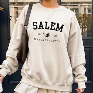 Salem Massachusetts 1692 Sweatshirt, Salem Sweatshirt, Preppy Varsity Halloween Sweatshirt, Witch Crewneck, Fall Sweater, Salem Shirt.