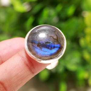 Blue Flash Labradorite 925 Sterling Silver Ring: Handmade Statement Jewelry