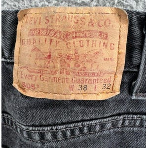 Vintage LEVI&#39;S Jeans 505 Men&#39;s 38x32 (35x30.5) Black Regular Straight Leg Y2K