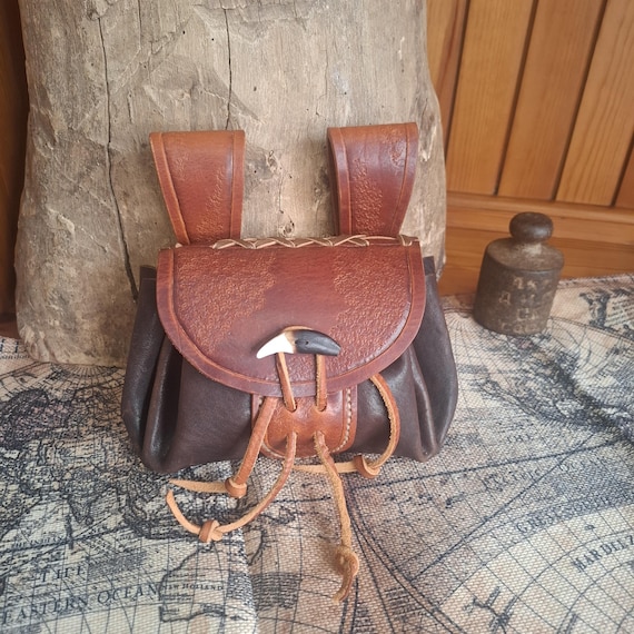 Handmade Leather Belt Pouch: Medieval Viking Renaissance  display picture 2