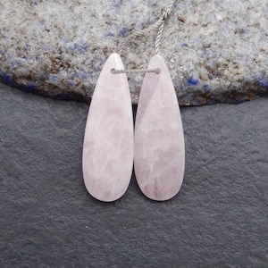 New Natural Kunzite Teardrop Gemstone Earring, 31x11x4mm, 4.6g-W16804