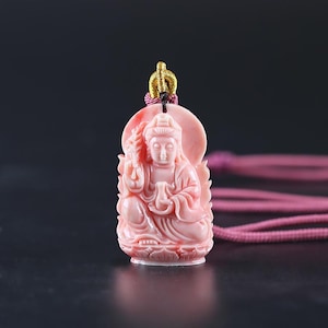 Collier à pendentif bouddha 1 rang de conque rose réglable de 25,5 pouces (en poudre de coquillage, la couleur est rehaussée), 45 x 17 x 13 mm, 18,7 g BK052