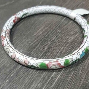 Vintage Rare Cloisonné Enamel Bangle Bracelet Floral White Pink Green Art Deco Chinese Collectible Jewelry Gift, Antique floral bracelet