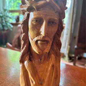 Jesus Christ Vintage Hand Carved 10'' Bust Antique Statue in Solid Wood Folk Art with Crown of Thorns Religious Christian Decor Sculpture