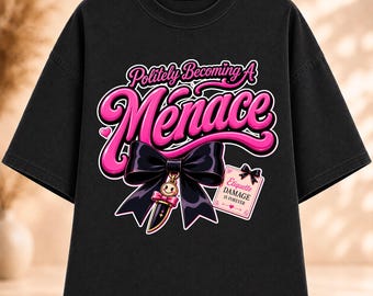PNG de "Convirtiéndose educadamente en una amenaza", PNG de la era del villano divertido, diseño de camiseta de chica villana coqueta, PNG de energía, cita viral de TikTok, descarga instantánea