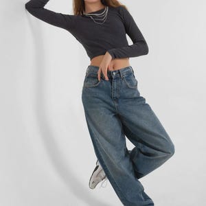 High Waist Baggy Washed Jeans with Buckle Detail – Wide Leg Relaxed Fit Denim Pants