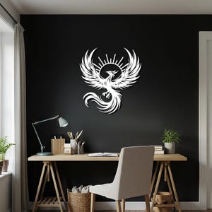 Phoenix Metallwandkunst, aufsteigendes Feuervogeldekor, mythische Vogelsilhouette, Symbol des Wiedergeburtswandakzents, kraftvolle Flammenflügelskulptur