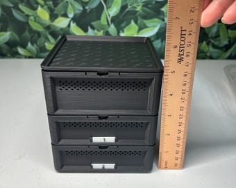 Micro SquirmStack – Compact Mealworm Breeding Box for Reptiles like, Bearded Dragon or Gecko as well as Jumping Spider, Tarantula, Mantid