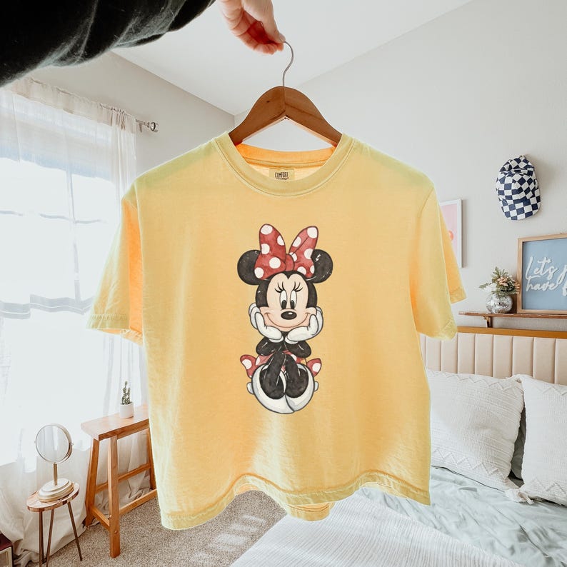 cute minnie tee