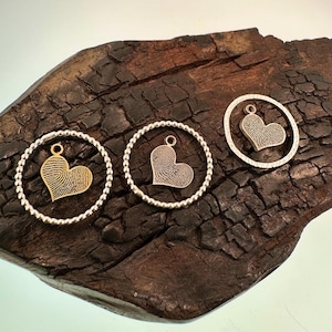 Colgante de huella dactilar en forma de corazón con halo • Delicado dije de huella dactilar • Joyería con huellas dactilares de seres queridos • Regalos conmemorativos • Regalo para mamá • imagen 11