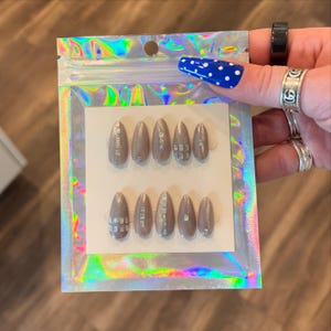 Cat Eye Disco Tile Press On Nails