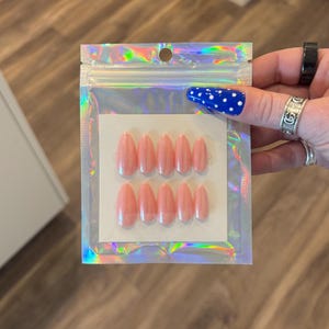 Glazed Donut &quot;Hailey Bieber&quot; Press On Nails