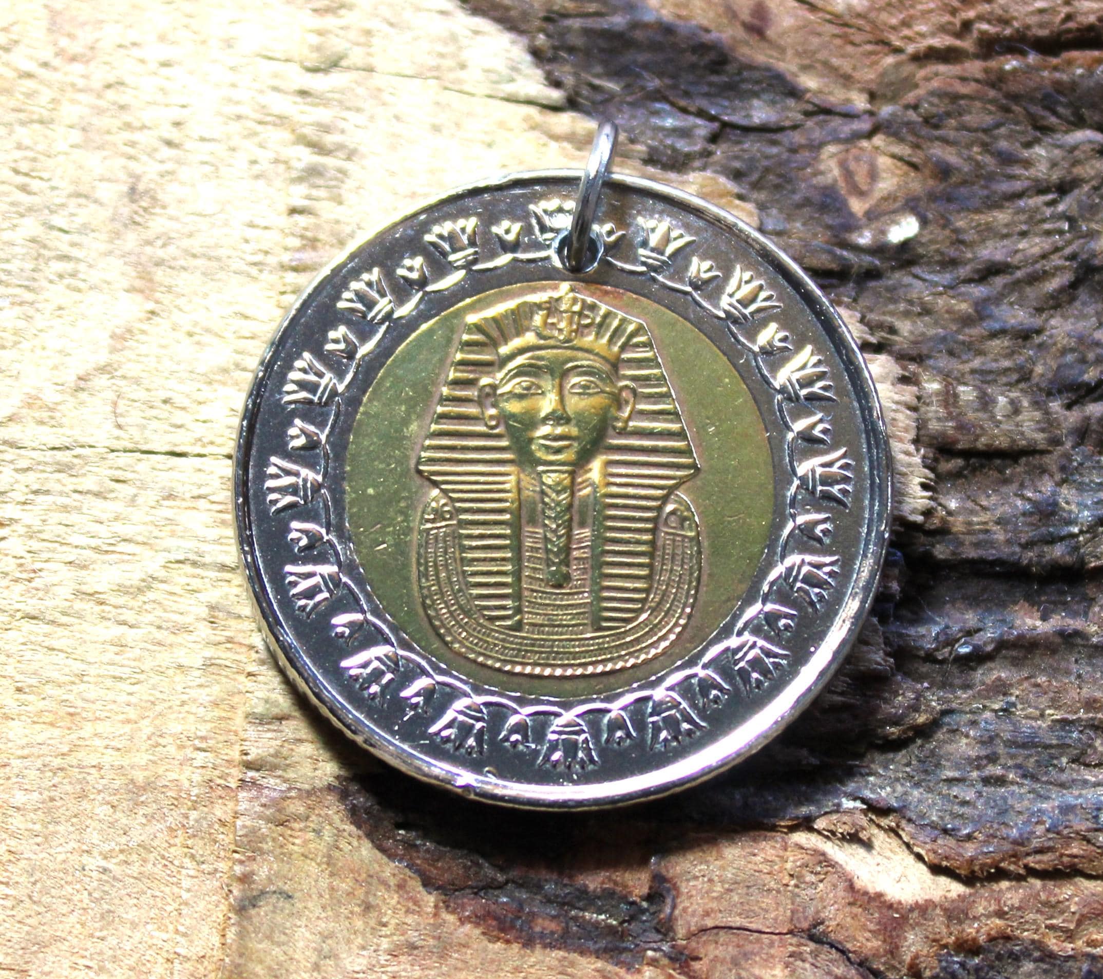 エジプトのファラオ コイン ペンダント - ツタンカーメン - 少年王 - チャーム - バイメタル #p895