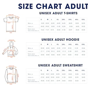 Pu&ograve; includere: Tabella delle taglie per t-shirt, felpe con cappuccio e felpe unisex per adulti. Include misure di larghezza, lunghezza e lunghezza manica in cm per taglie dalla S alla 5XL. I diagrammi illustrano le misurazioni.