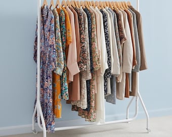 White Heavy-Duty Clothes Rail - 150 kg Load Steel Garment Rack with Wheels
