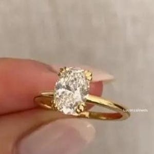 1.5 CT Oval Cut Moissanite Diamond Engagement Ring 14K Yellow Gold Wedding Ring Anniversary Ring Promise Ring Gift for Her Ring for Women
