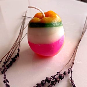 Realistic Apple Candle – Handmade Fruit-Shaped Decor – Scented Wax Art