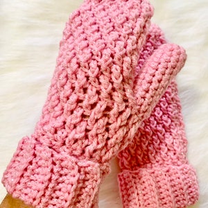 Warm cozy cottage sparkle pink crochet mittens
