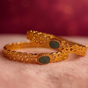 Elegant armband i 18K guldpläterat sterlingsilver – Marockanska handgjorda smycken med grön sten – Present till henne.