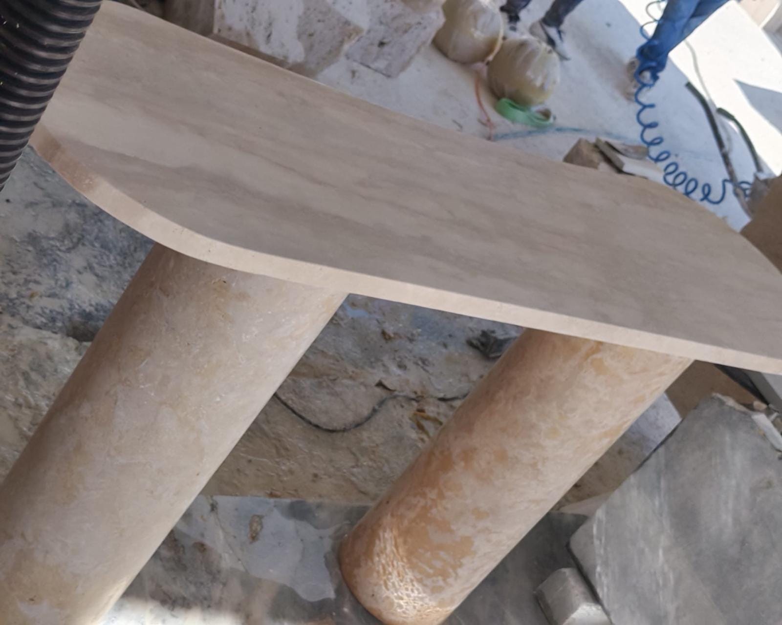 Custom Travertine Marble Dining Table – Handmade Natural Stone Centerpiece | Made in Turkey. 3