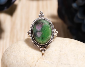 Anillo de zoisita y rubí hecho a mano, plata de ley, piedra preciosa rosa y verde