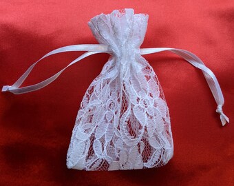 Lacey White Drawstring Bag, 3x4, wedding table favor bag, gift, potpourri sachet, jewelry, candy, beads, dainty delicate Victorian lace