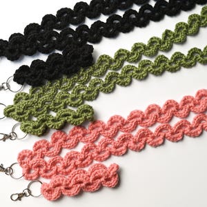 Crochet Crescent Lanyard x Wristlet