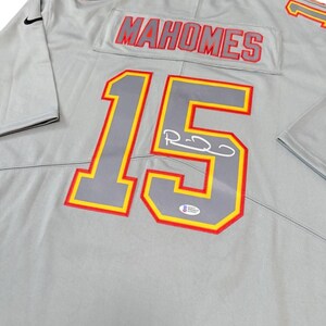 Patrick Mahomes signerad Kansas City Chiefs #15 tröja Beckett COA autentiska NFL-minnesmärken bild 7