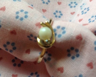 Vintage 14k Gold Ring, Pinkie Ring, Size 5 Ring, 80's Solid Gold Ring