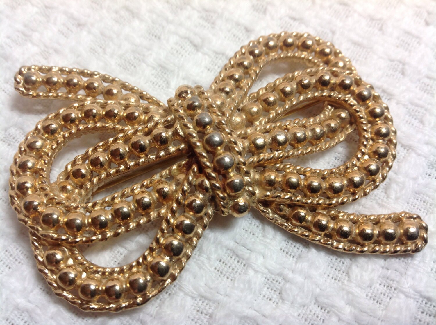 Vintage Gold Bow Brooch Large Gold Ribbon Bow Brooch Heavier Etsy