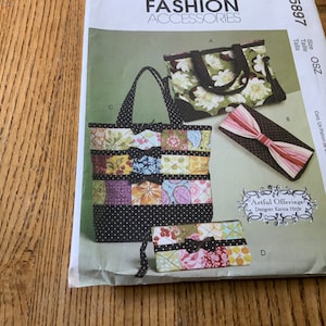 McCalls Pattern 5897, Totes and Bag Pattern, Uncut One Size, Handled and Zipper