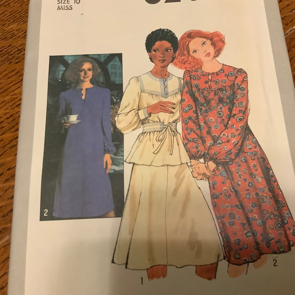 Simplicity Pattern 8242, Dress Top and Skirt Pattern, Size 10 Vintage 1977, Uncut Classic 70’s Pattern