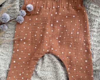Muslin pants for kids – summer bloomers made of cotton – handmade baby pants & toddler pants