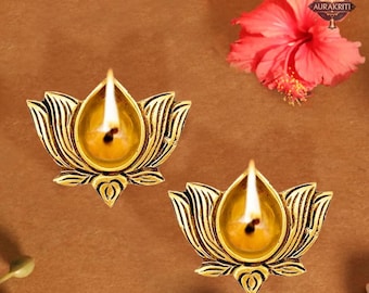 Brass Lotus Diya Set: Hindu Pooja Oil Lamps - Diwali Decor